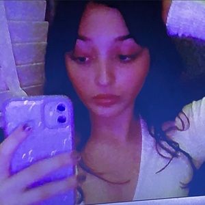 Meet your Posher, Leen